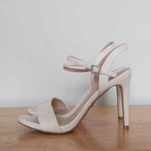 Final Sale Nude  Sandels 7.5